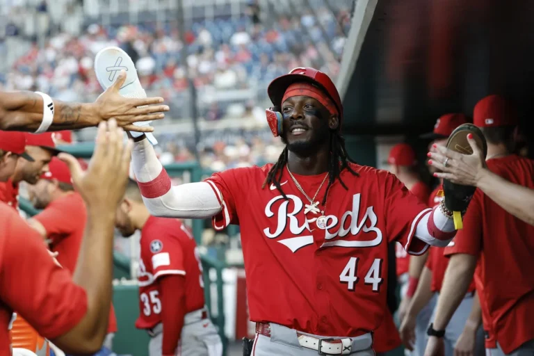 Elly De La Cruz Reds surge