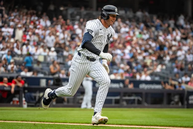 Elly De La Cruz viral MLB moment