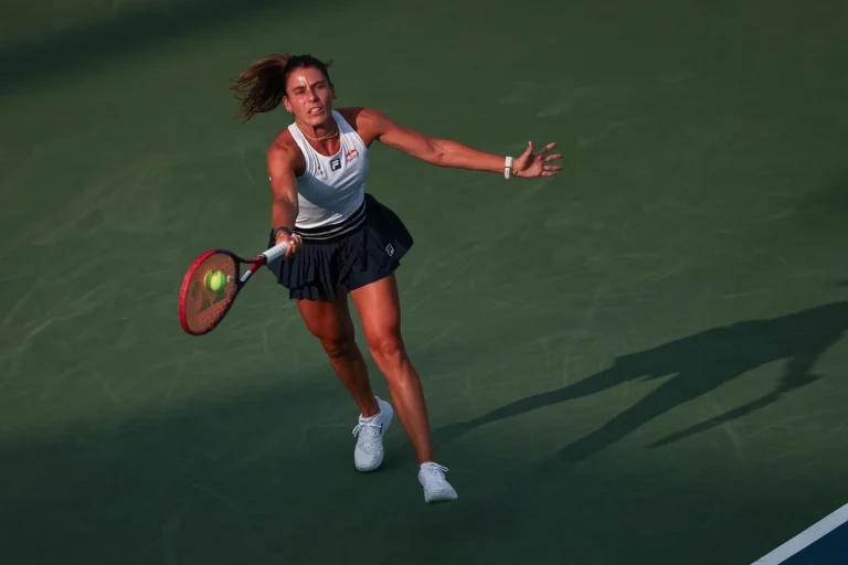 Emma Navarro vs Rebecca Marino preview