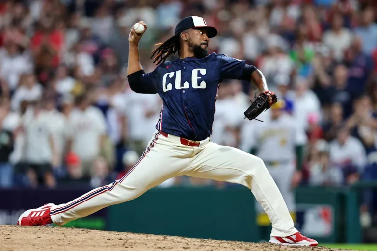 Emmanuel Clase Twins bullpen market