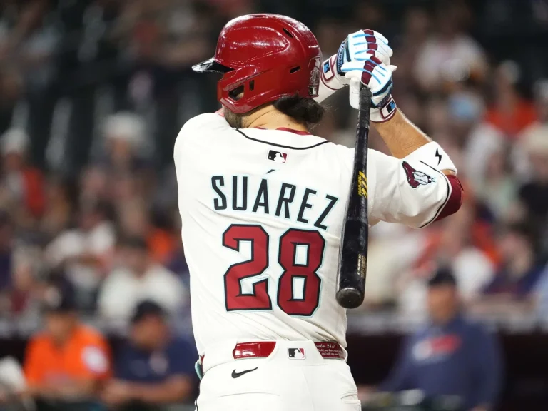 Eugenio Suárez Brewers playoff target