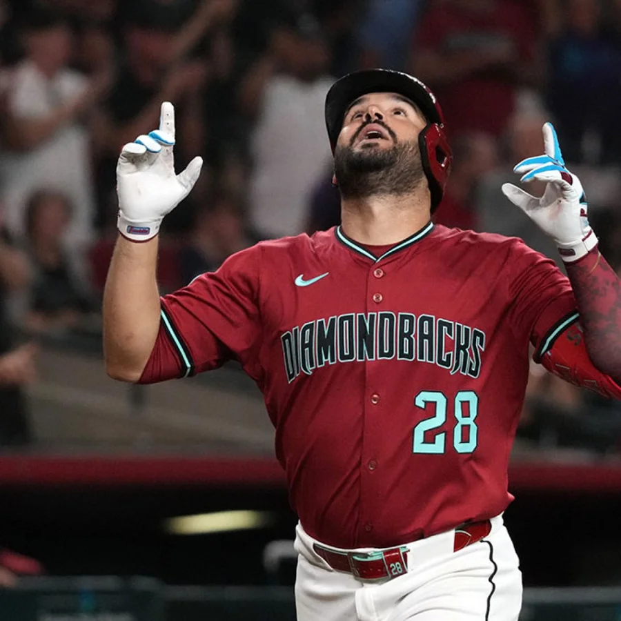 Eugenio Suárez Cubs playoff boost