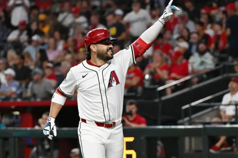 Eugenio Suárez Cubs trade potential