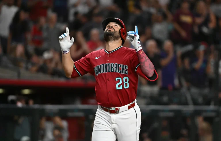 Eugenio Suárez Phillies trade target