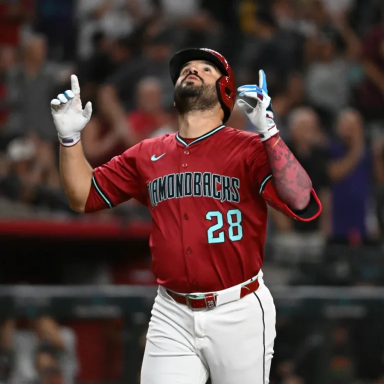 Eugenio Suárez Phillies trade target