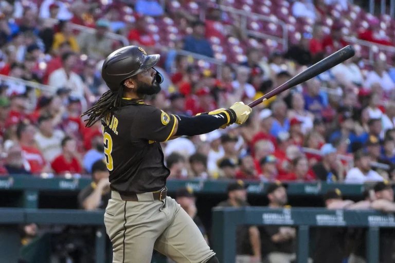 Fernando Tatis Jr. home run bets