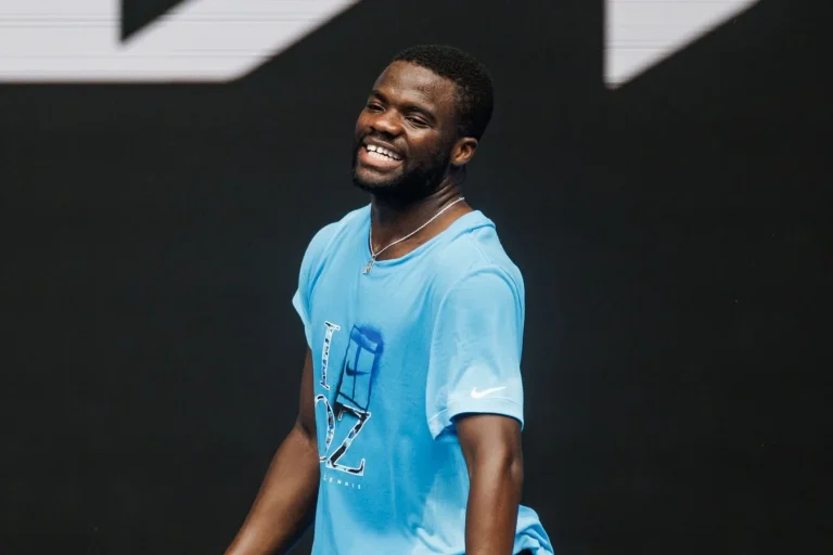 Frances Tiafoe courtside energy reaction