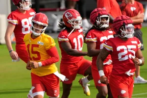 Chiefs’ George Karlaftis Emerges as a Cornerstone Player Praised for Character and Growth