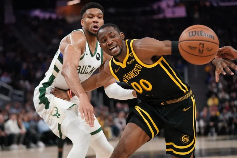 Giannis Antetokounmpo Hints at Bucks Future Amid Knicks Trade Talks: “Probably Milwaukee, But We’ll See” Giannis Antetokounmpo Hints at Bucks Future Amid Knicks Trade Talks: “Probably Milwaukee, But We’ll See”