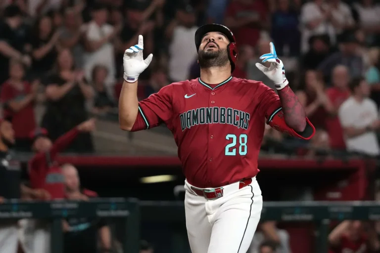 Warriors’ Kuminga Standoff Sparks Speculation of a Stealthy Giannis Antetokounmpo Pursuit This Offseason Warriors’ Kuminga Standoff Sparks Speculation of a Stealthy Giannis Antetokounmpo Pursuit This Offseason