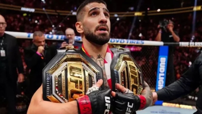 Ilia Topuria UFC lightweight champion