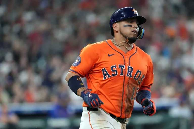 Isaac Paredes Astros injury update