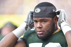 Isaiah Simmons Shines Early in Packers Camp, Showing Game-Changing Linebacker Potential