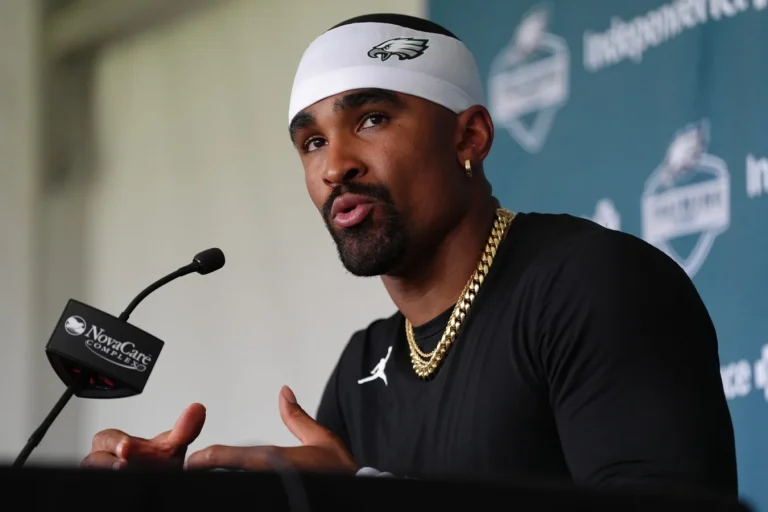 Jalen Hurts Eagles Leadership