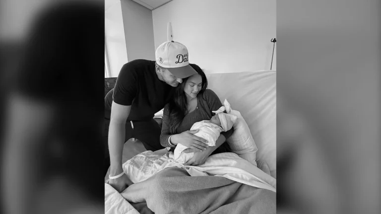 Jared Goff welcomes newborn daughter