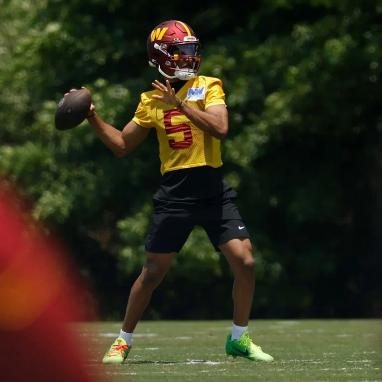 Jayden Daniels rising Washington football