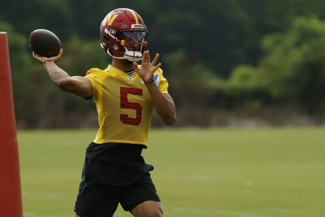 Jayden Daniels sophomore season improvement Jayden Daniels sophomore season improvement