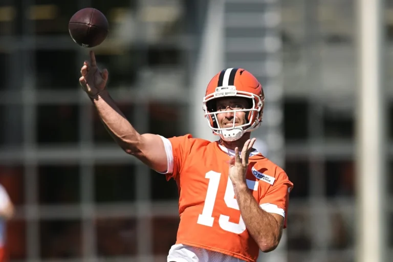 Joe Flacco and Myles Garrett Reveal Browns QB Room Culture That Could Shake the NFL Joe Flacco and Myles Garrett Reveal Browns QB Room Culture That Could Shake the NFL