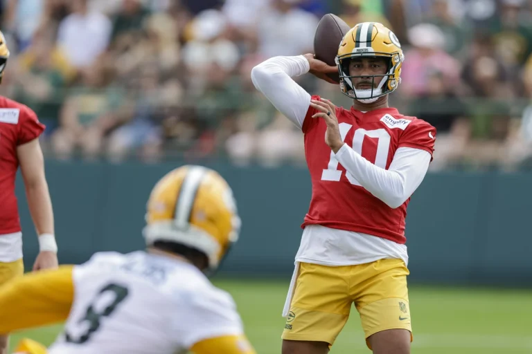 Jordan Love top ten quarterback