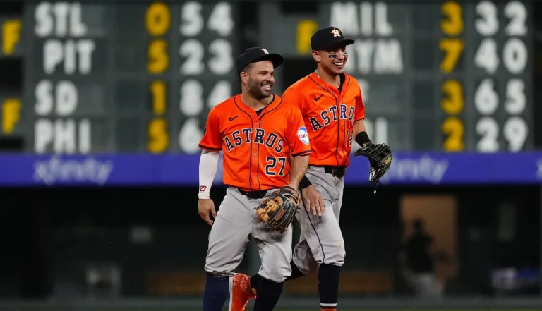 Jose Altuve surpasses Jeff Bagwell milestone