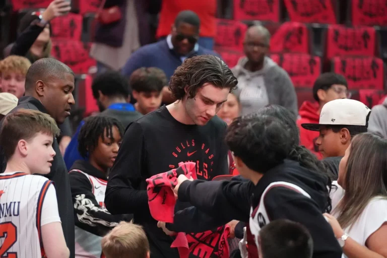 Josh Giddey Bulls contract negotiation