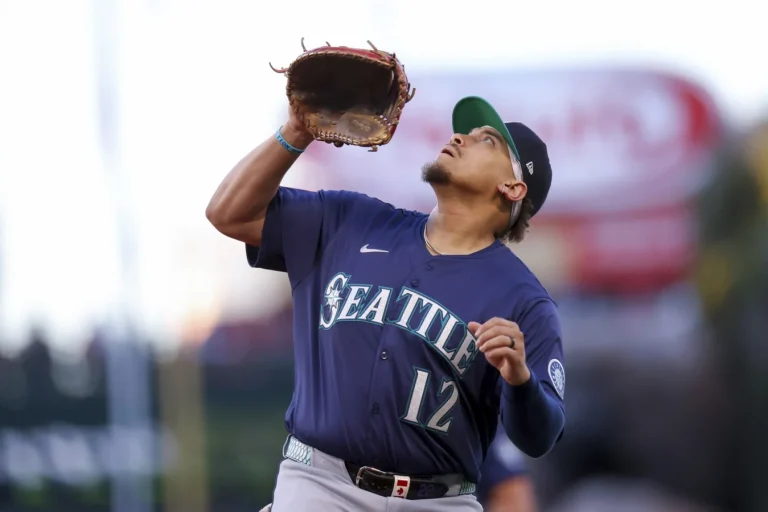 Josh Naylor impacts Seattle Mariners