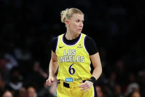Julie Vanloo’s Physical Play on Sophie Cunningham Ignites WNBA Fans Amid Cleveland-Detroit Feud