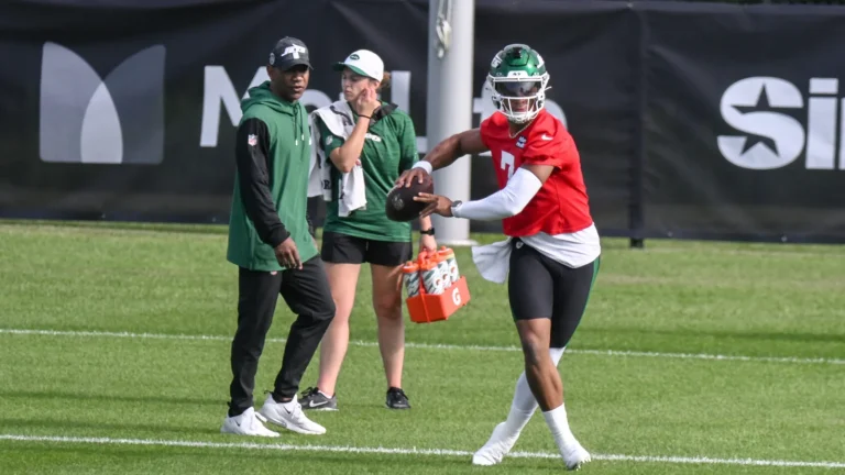 Justin Fields Jets training camp injury