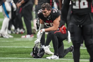 Falcons Face $28M Dilemma as Kaden Elliss Becomes Essential Linebacker After Standout Season