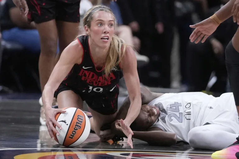 Kelsey Plum praises Kelsey Mitchell