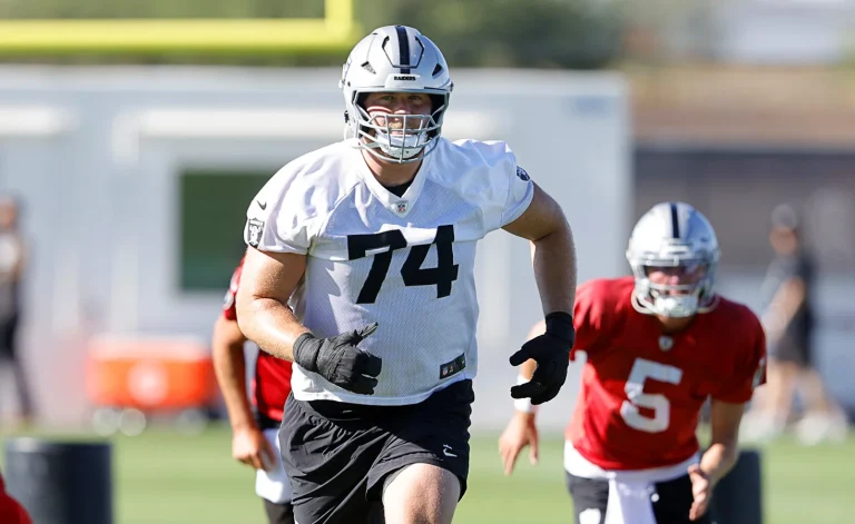 Kolton Miller Raiders training camp