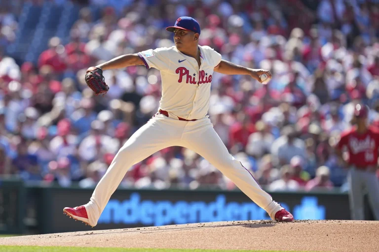 Kyle Schwarber Phillies future