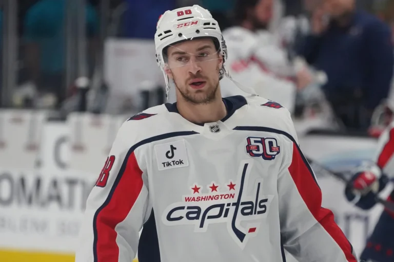 Lafreniere joins McDavid Draisaitl