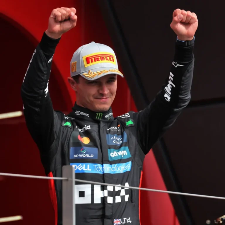 Lando Norris girlfriend beach vacation