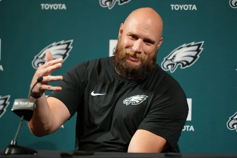 Lane Johnson Eagles 13th season