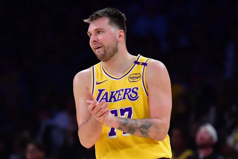 LeBron James Lakers contract future