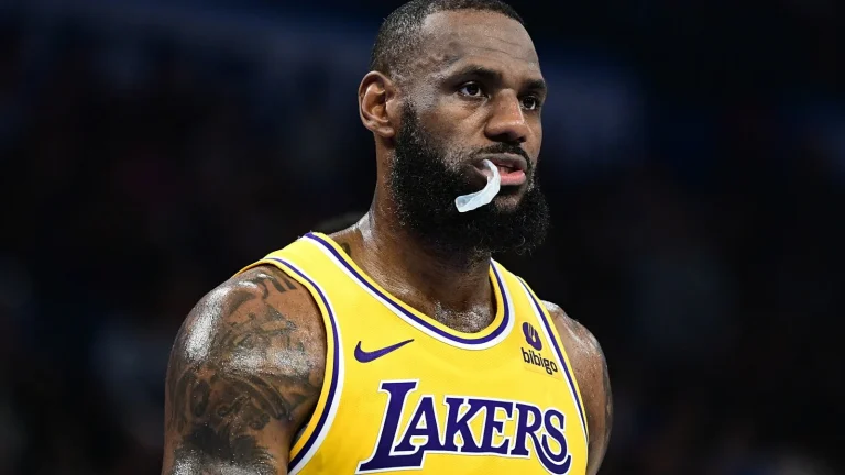 LeBron James Lakers offseason silence
