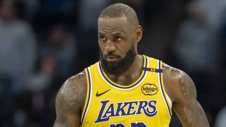 LeBron James Steph Curry Trade