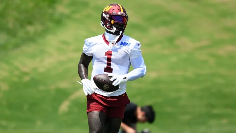 LeBron James greatest NFL tight end