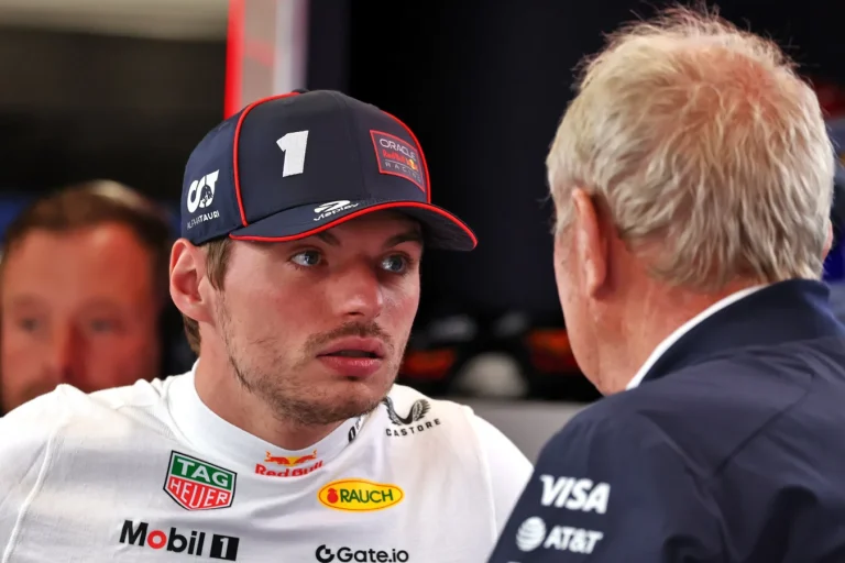 Lewis Hamilton Mario Kart moment