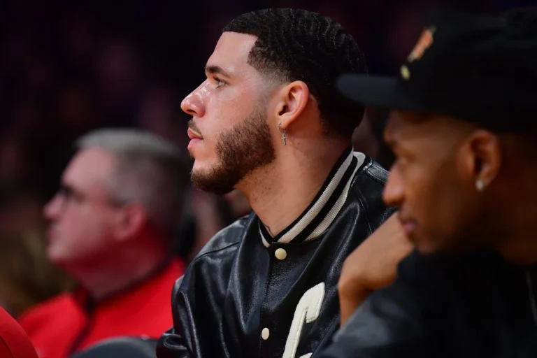Lonzo Ball supports brother LiAngelo