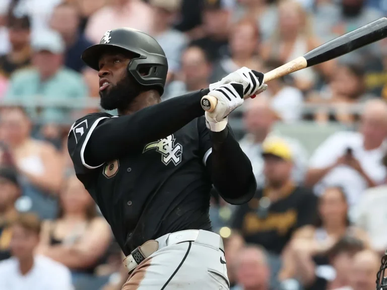 Luis Robert Jr Phillies Trade