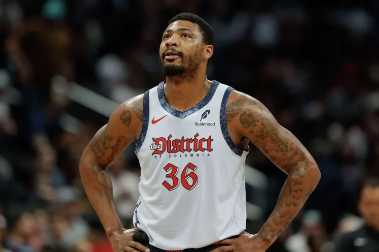 Marcus Smart Lakers defensive signing