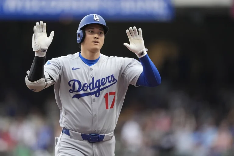 Matt Olson MLB All-Star Defense