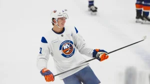 Islanders Boost Roster: Matthew Highmore and Cole McWard Ink One-Year, Two-Way Deals