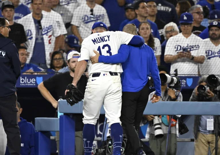 Max Muncy Dodgers 2025 comeback