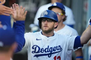 Max Muncy Dodgers Injury Recovery Progresses as Treinen, Snell, and Sasaki Eye Returns Before Trade Deadline