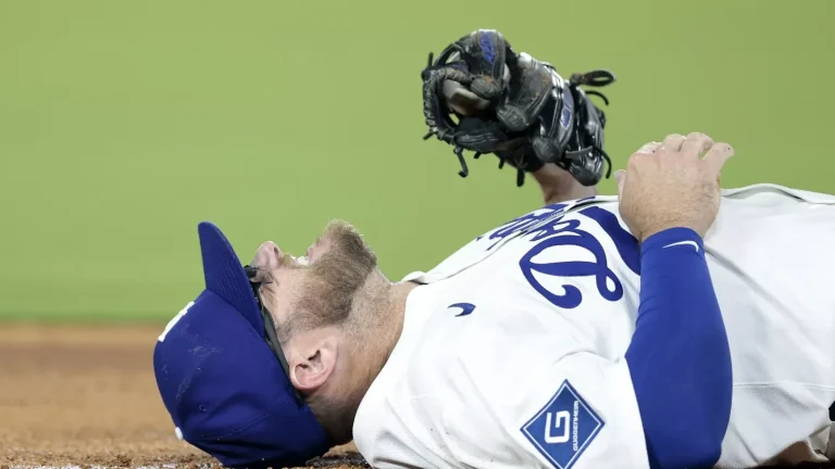 Max Muncy Dodgers trade deadline