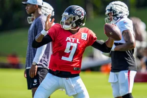 Michael Penix Jr. Ignites Falcons Hopes Amid Rising QB Controversy Threatening NFC South Title Run