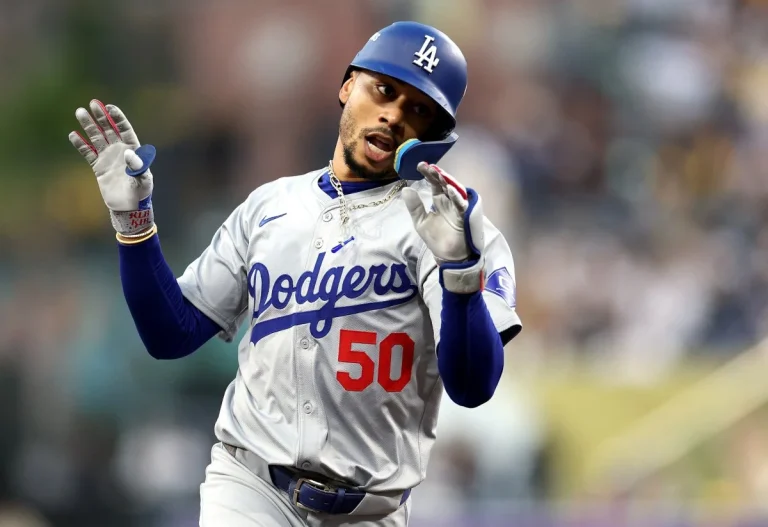 Mookie Betts Dodgers Red Sox Series